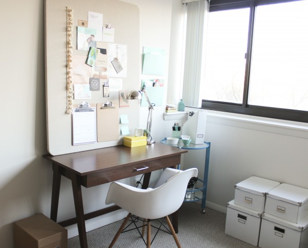 Styled Office via Oh I Design Blog