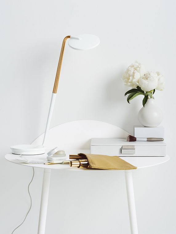 currently obsessed: pixo table lamp